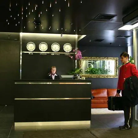 Royal Square & 5* Riga