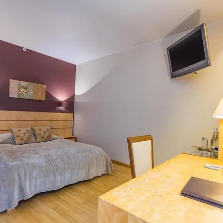 Royal Square & 5* Riga